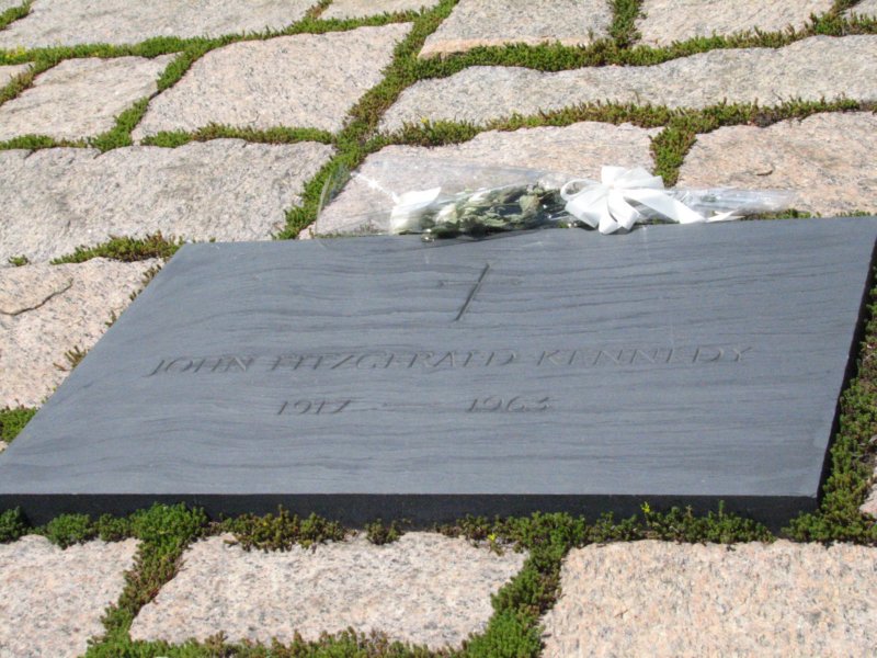grabvonjohnfkennedy.jpg